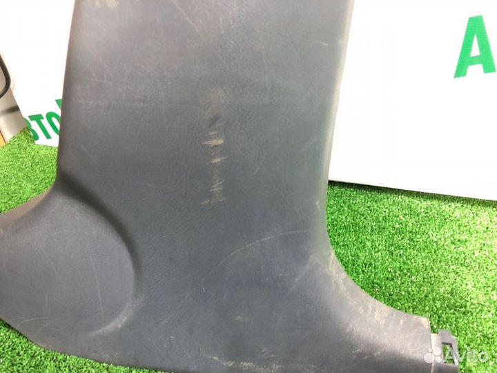 Накладка центральной стойки Nissan Almera N16 1.5