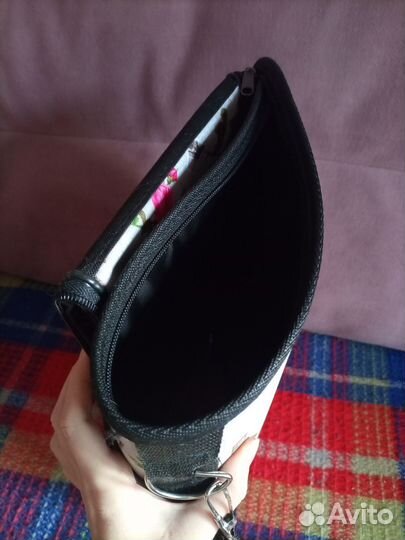 Переноска для кошек и маленьких собак