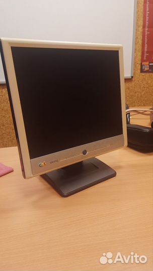 Монитор benQ 17 дюймов