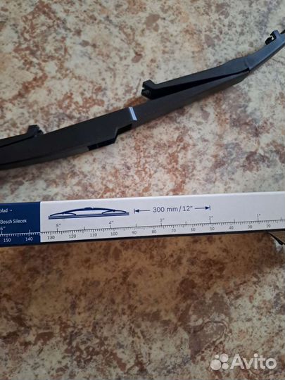 Дворник задний Rav 4 2011г