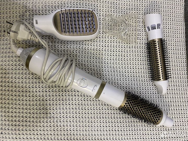 Фен щетка philips