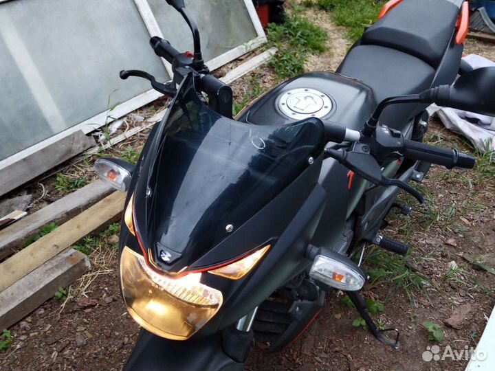 Bajaj pulsar 180