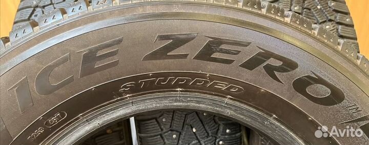 Pirelli Ice Zero 215/70 R16 104T