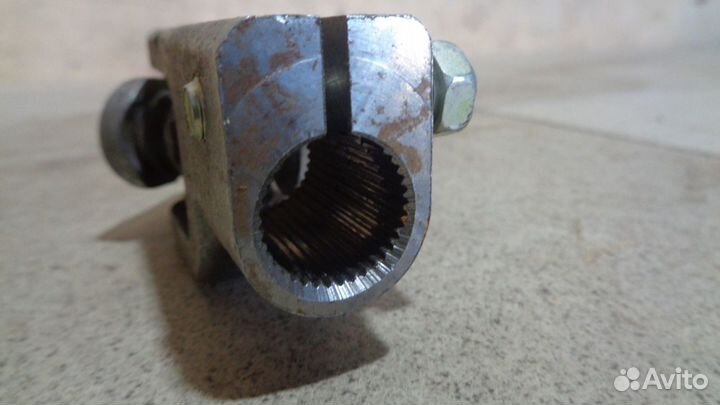 Кардан рулевой Toyota Corolla (E120)