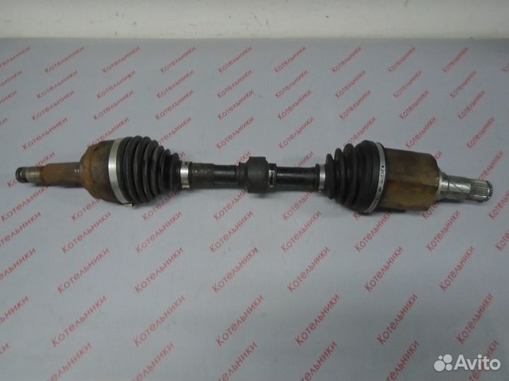 Nissan 39101-CN000 Вал приводной левый