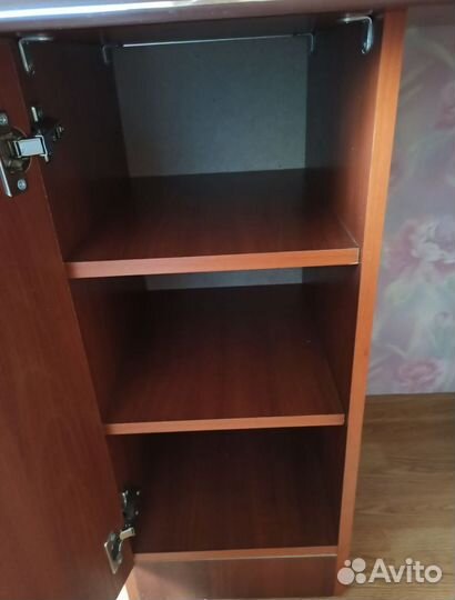 Трюмо с зеркалом