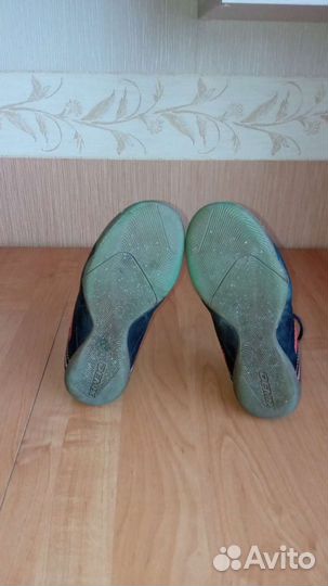 Футбольные бутсы футзалки 32 размер