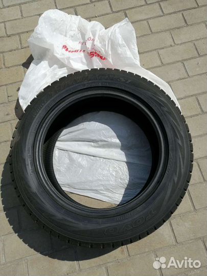 Toyo Tranpath S/U 215/60 R17