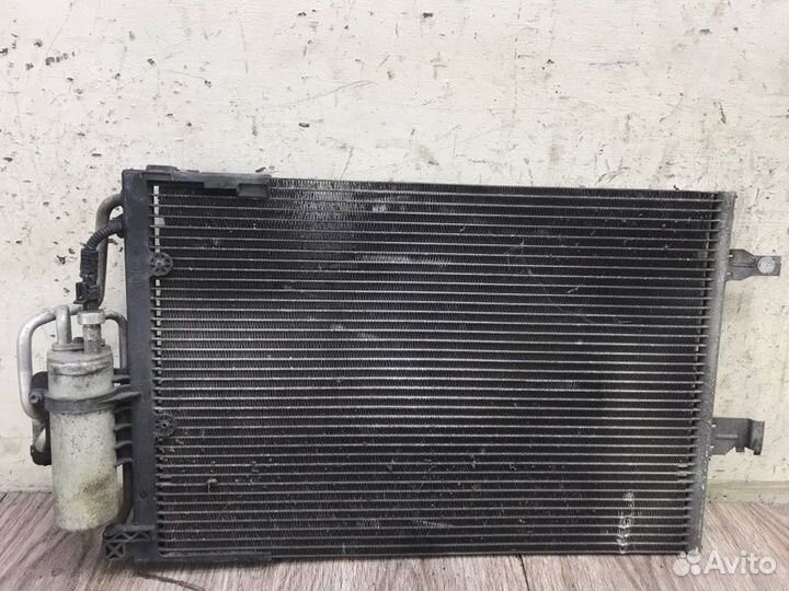Радиатор кондиционера Opel Tigra B кабриолет Z18XE