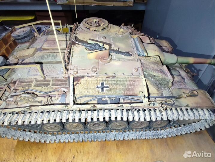 Модель танка 1:16 Штуг