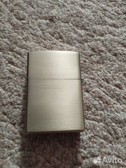 Зажигалка газовая