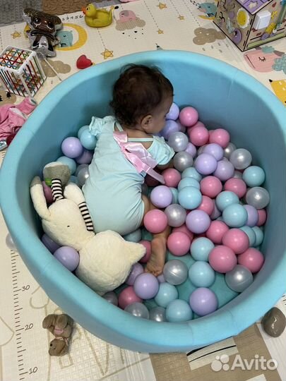 Сухой бассейн с шариками