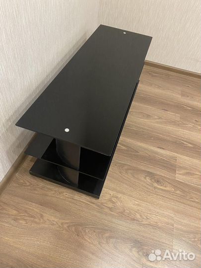 Стеклянная тумба