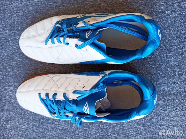 Футзалки кеды футбольные Umbro (US 9)