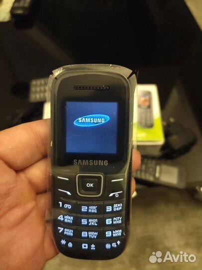 Samsung Keystone 2 GT-E1200M