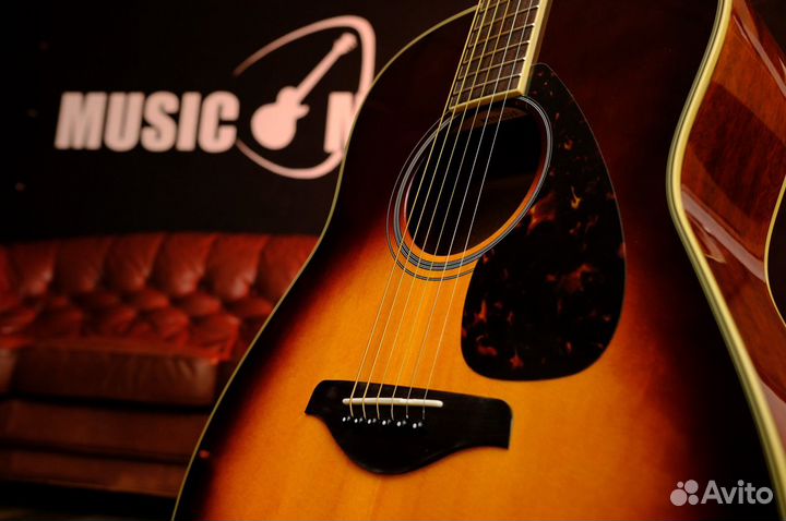 Гитара Акустическая Yamaha (Комплект)