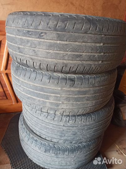 Yokohama BluEarth RV-01 215/65 R16