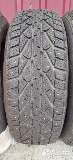 Kormoran SUV Stud 225/65 R17 106T