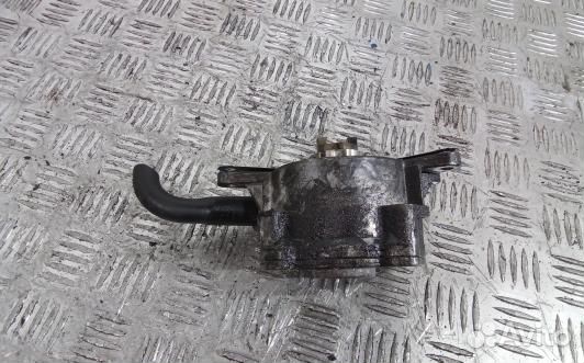 Насос вакуумный jeep grand cherokee WK (XUK13KX01)