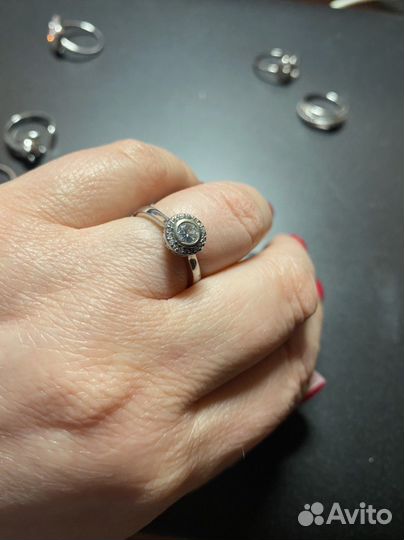 Кольца серебряные (925 пр.)