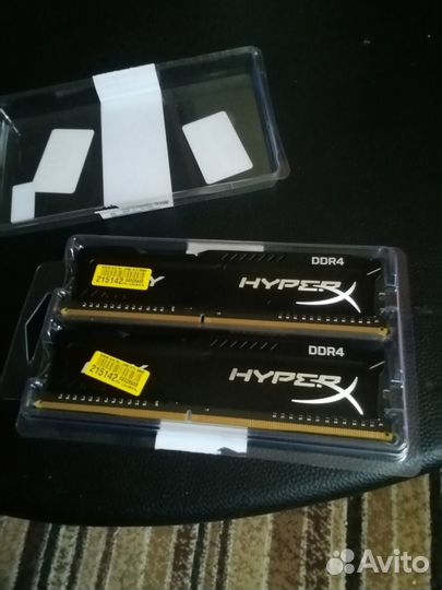 Оперативная память HyperX DDR4-4G 2 планки по 4 гб