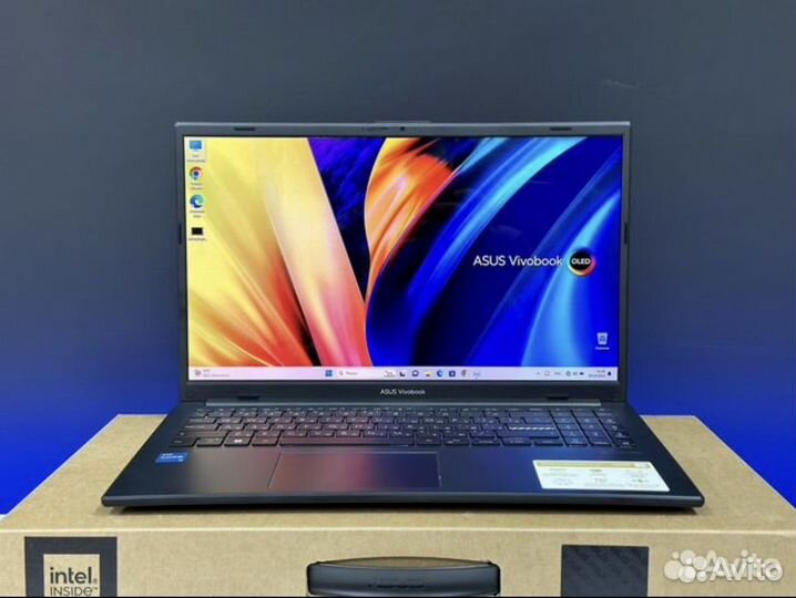 Asus VivoBook Oled Core i3 N305 8-ядер 8G SSD256g