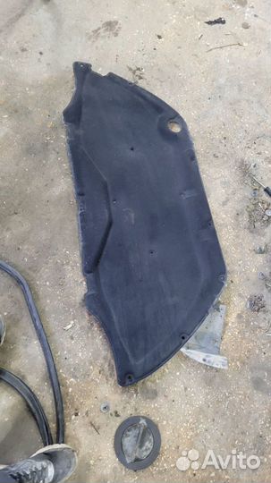 Утеплитель капота LADA vesta