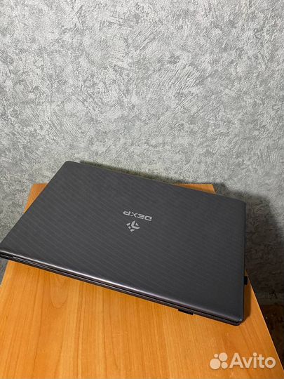 Ноутбук Dexp