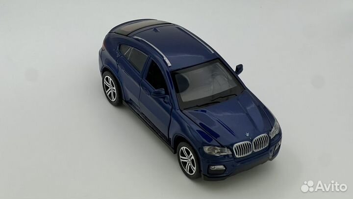 Игрушечная машина bmw x6