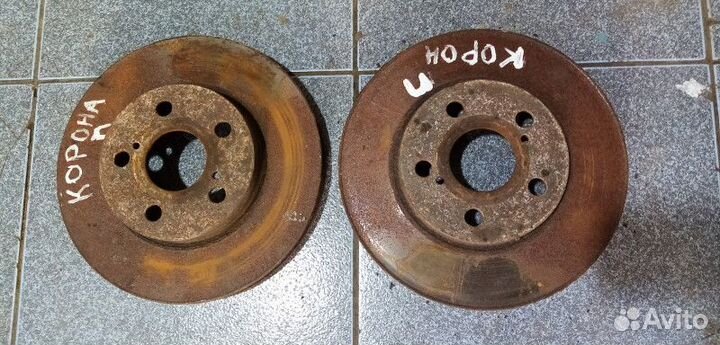 Диск тормозной передний Toyota Corona 10 (T190)