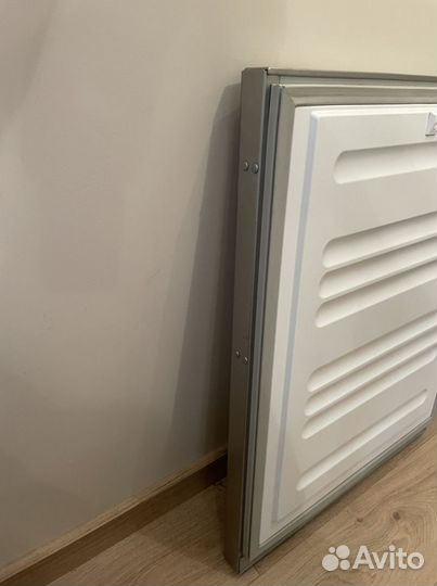 Дверь нижняя холодильника liebher