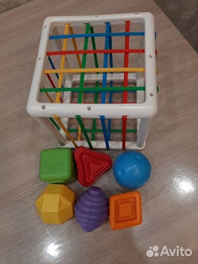 Развивающий кубик сортер baby go