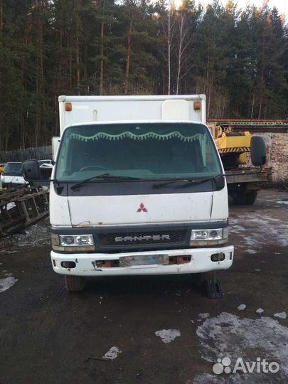 Кабина широкая Митсубиси Кантер по запчастям