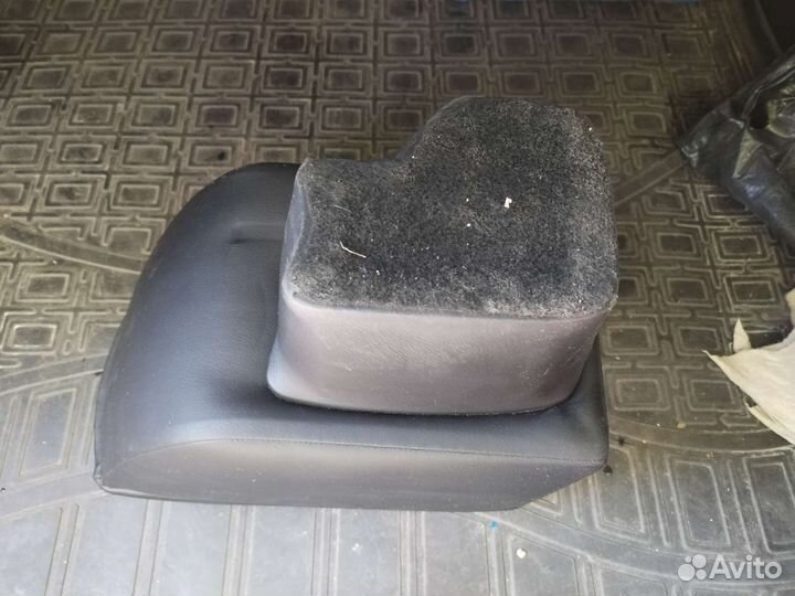 Подлокотник Kia rio 3 (до 2016 г.в)