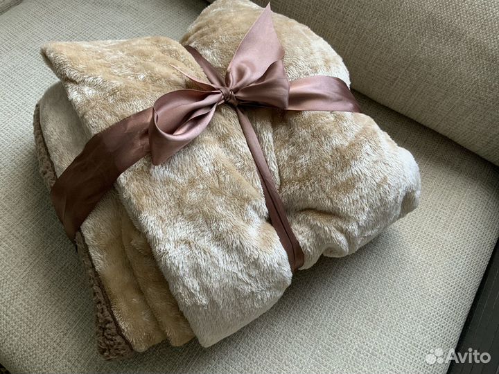 Покрывала и пледы