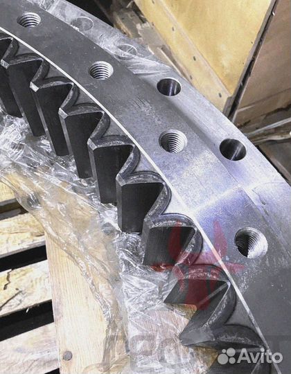 Поворотный круг Hyundai R330LC-9A 81N9-01022