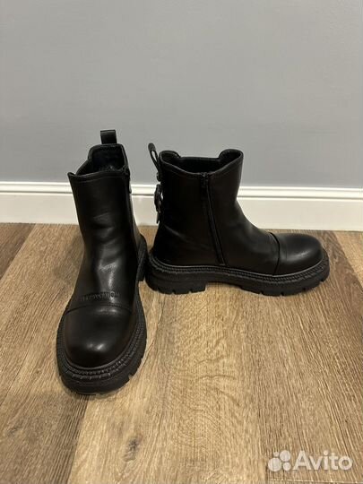 Ботинки демисезонные женские 37 размер