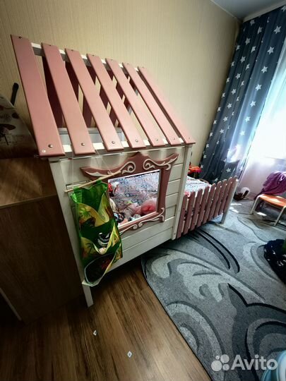 Детская кровать домик бу