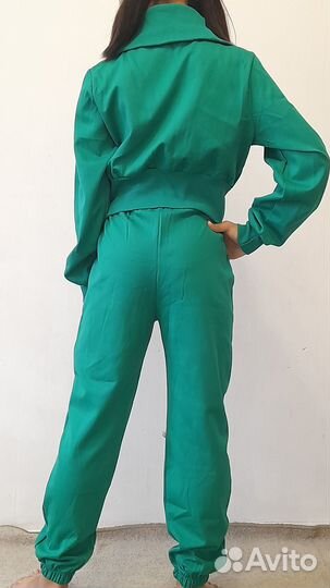 Спортивные костюмы со штанами