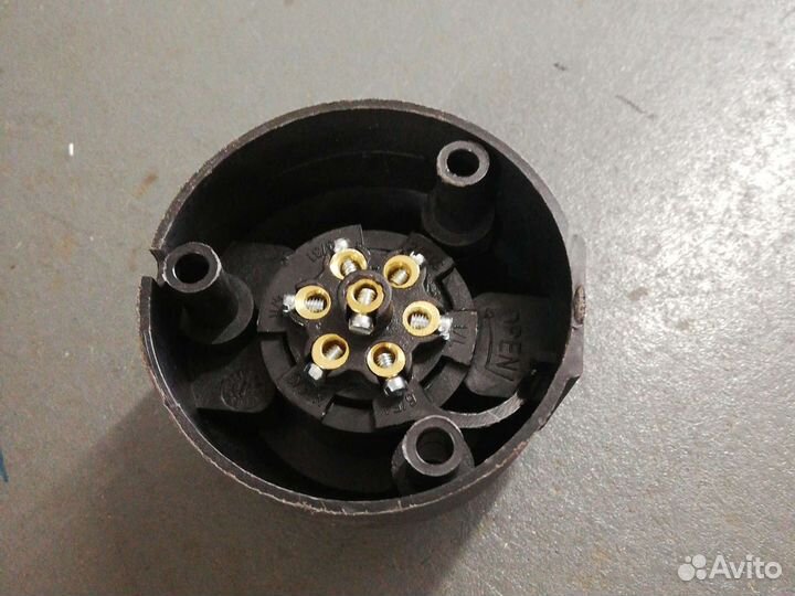 Разъём прицепа пластмассовый