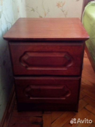 Тумба из гевеи в идеальном состоянии дерево