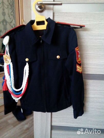 Продается школьный китель и брюки школа 37