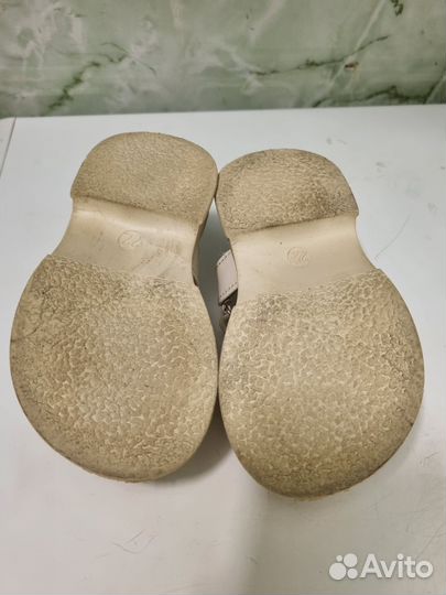 Босоножки на девочку