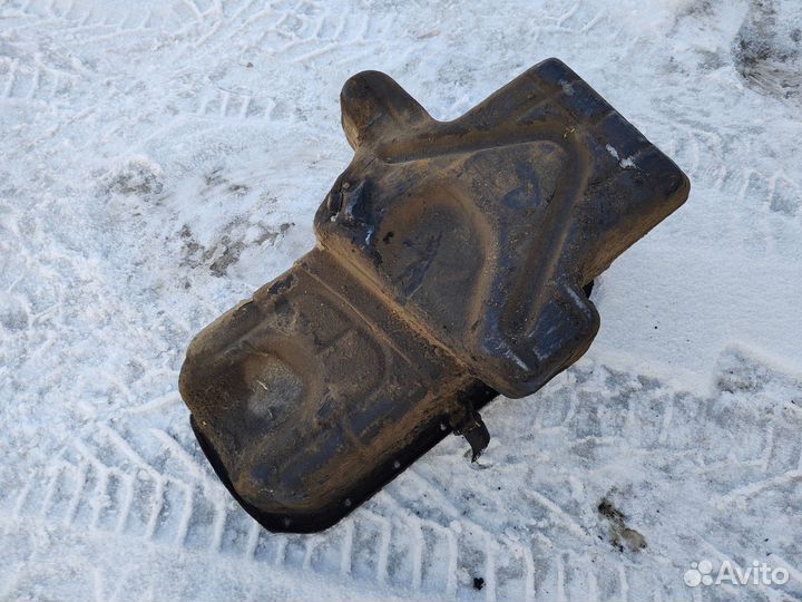 Поддон масляный Nissan Serena C23 1998 г.в