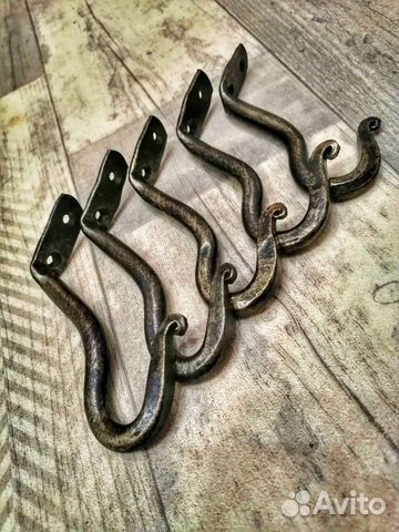 Крючки вешалки кованые