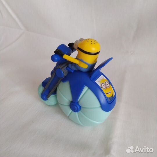 Игрушки.Роботы-трансформеры в идеальном состоянии