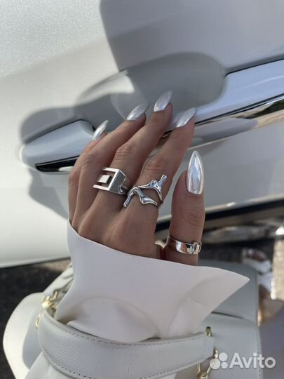 Маникюр и педикюр