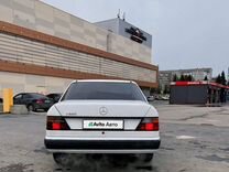 Mercedes-Benz W124 2.0 MT, 1986, 300 000 км, с пробегом, цена 90 000 руб.