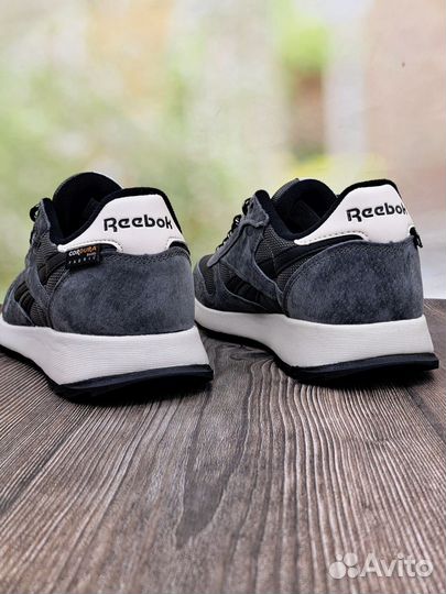 Кроссовки Reebok classic арт Б247