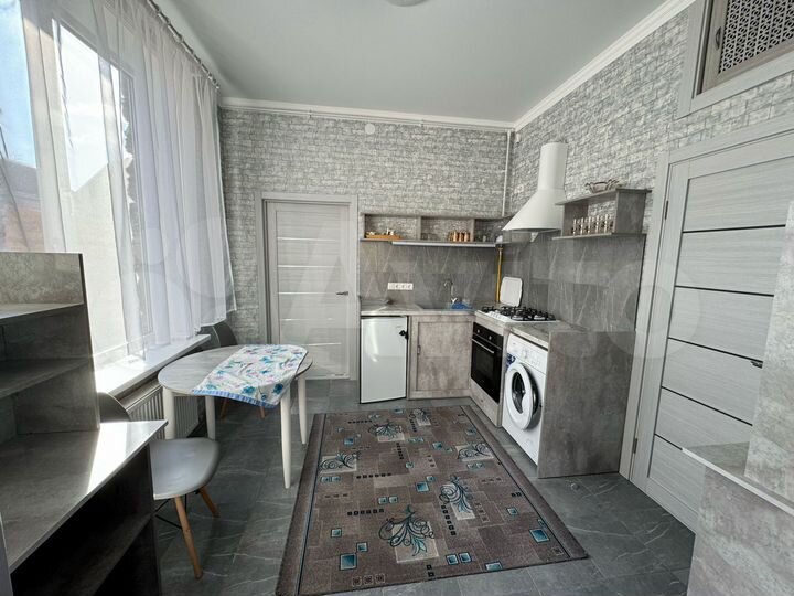 2-к. квартира, 52 м², 2/2 эт.